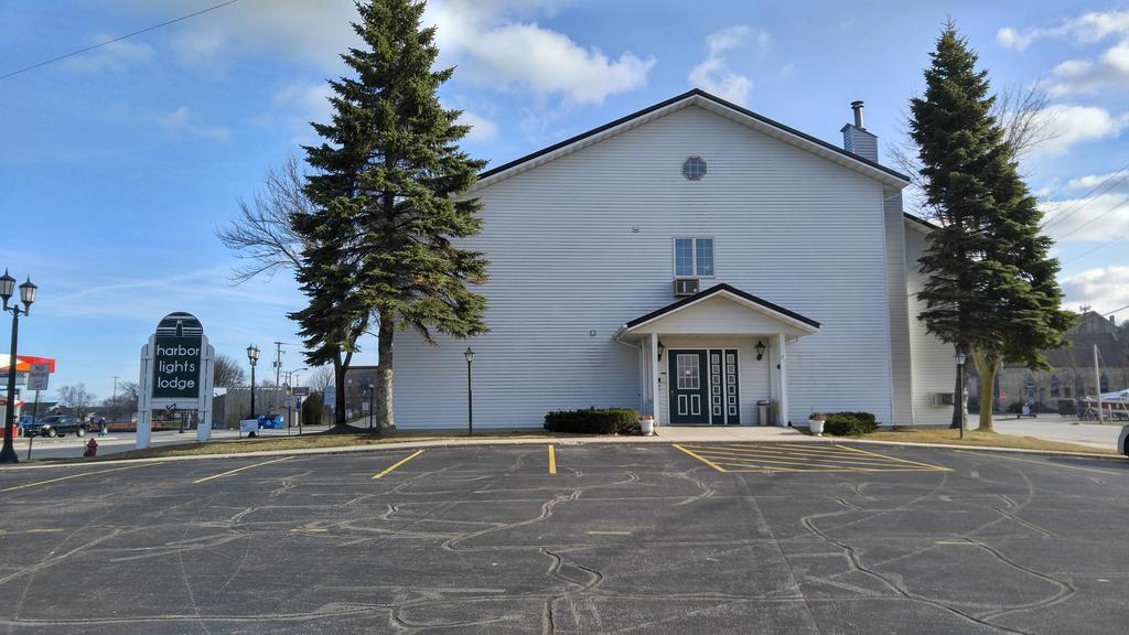 Harbor Lights Lodge Kewaunee Exterior photo