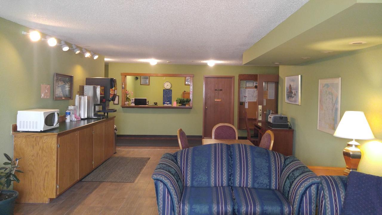 Harbor Lights Lodge Kewaunee Exterior photo